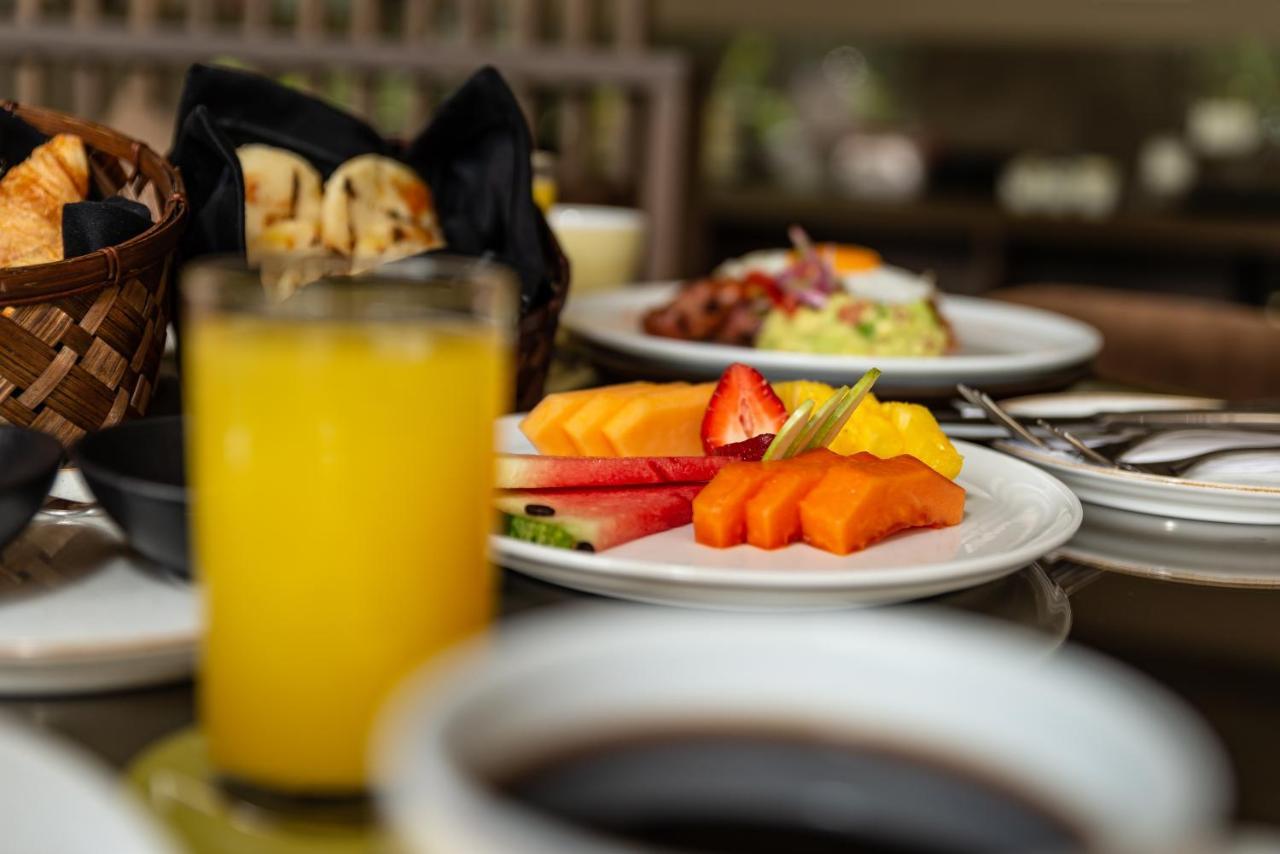 Hotel York Luxury Suites Medellin By Preferred Esterno foto A fruit salad