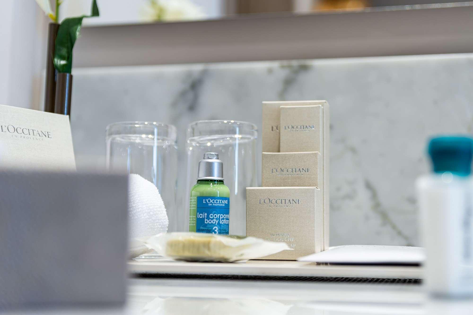Hotel York Luxury Suites Medellin By Preferred Esterno foto L'OCCITANE amenities