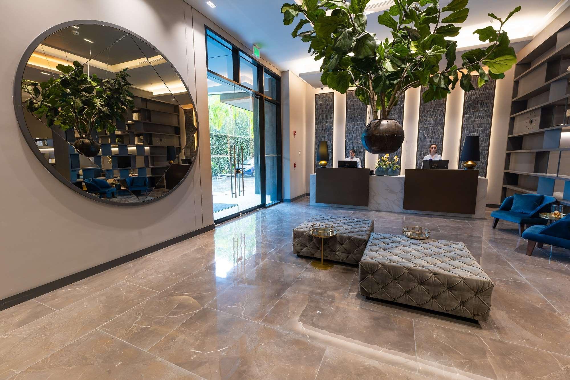 Hotel York Luxury Suites Medellin By Preferred Esterno foto The lobby of the hotel